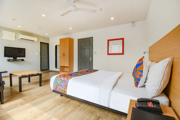 Imagen general del Hotel FabAlpha Center. Foto 14