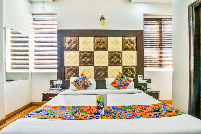 Imagen de la habitación del Hotel FabAman Residency. Foto 10