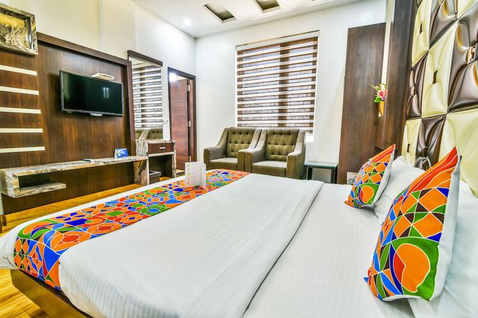 Imagen de la habitación del Hotel FabAman Residency. Foto 13