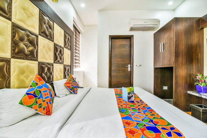Imagen de la habitación del Hotel FabAman Residency. Foto 16