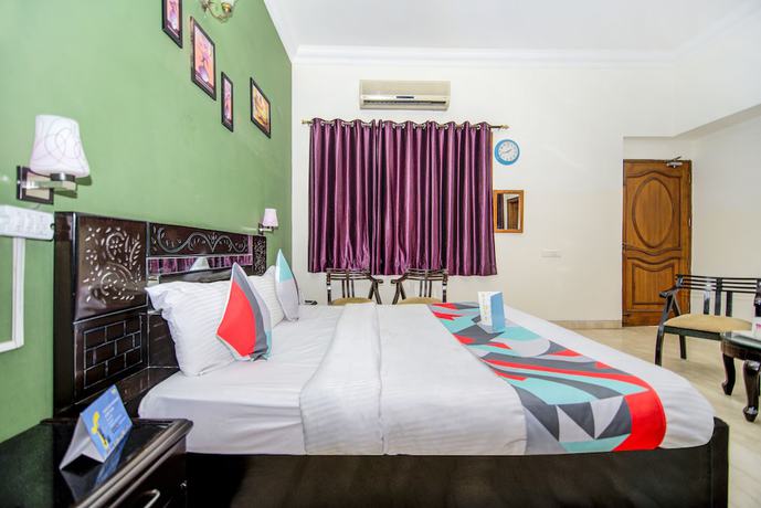 Imagen de la habitación del Hotel FabAshray. Foto 6