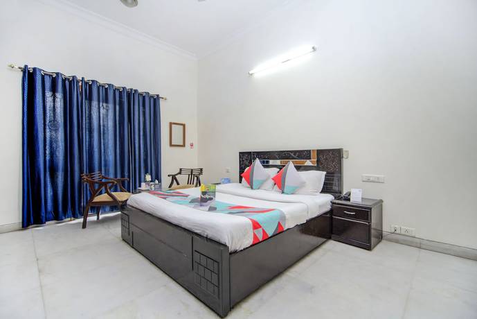 Imagen de la habitación del Hotel FabAshray. Foto 7