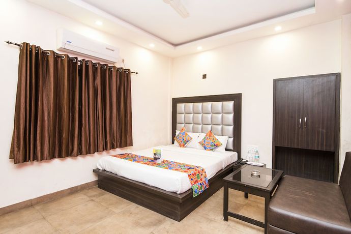 Imagen de la habitación del Hotel FabDe Sivalika. Foto 16