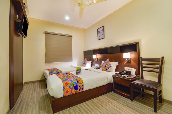 Imagen de la habitación del Hotel FabEco Stay. Foto 7