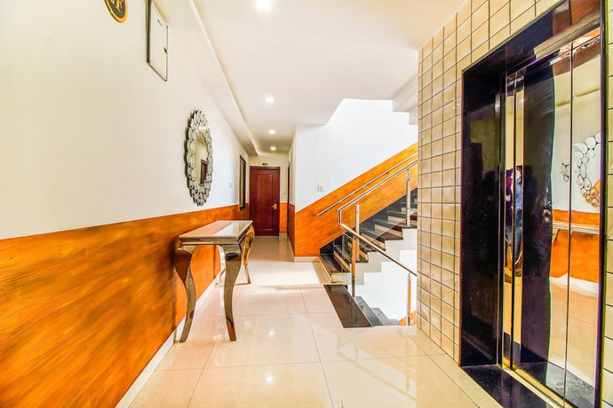Imagen de los interiores del Hotel FabEleven Heights. Foto 20