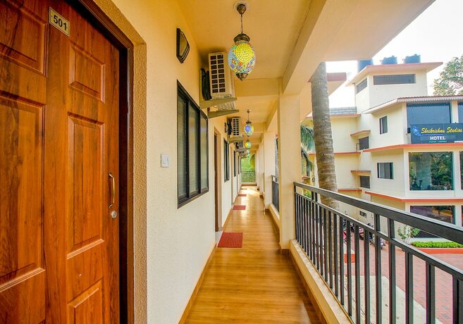 Imagen general del Hotel FabEscape SK Studios With Pool and GYM, Arpora. Foto 6