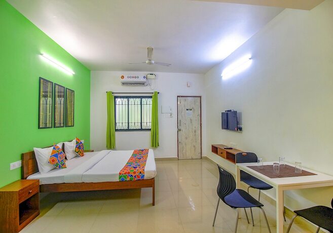 Imagen general del Hotel FabEscape SK Studios With Pool and GYM, Arpora. Foto 9