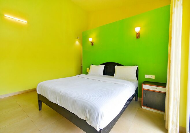 Imagen de la habitación del Hotel FabEscape Vagator Retreat Resort With Swimming Pool. Foto 17