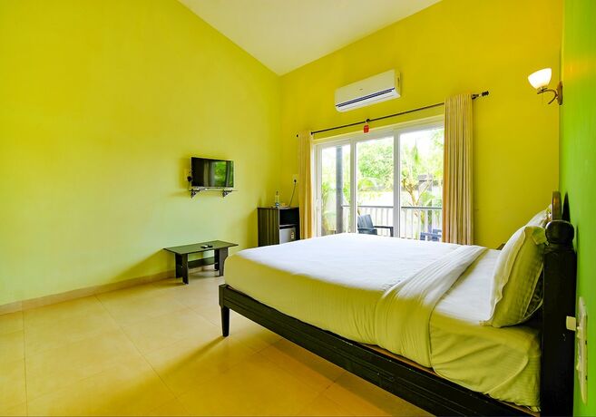 Imagen general del Hotel FabEscape Vagator Retreat Resort With Swimming Pool. Foto 11