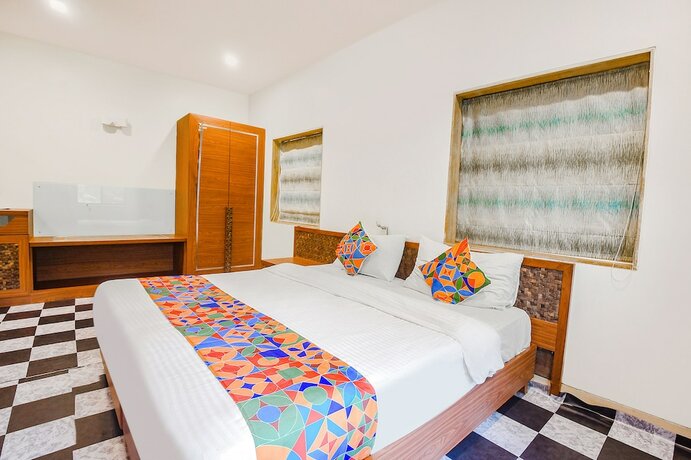 Imagen de la habitación del Hotel FabExpress Coco Goa Resort With Pool, Arpora. Foto 15