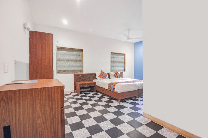 Imagen general del Hotel FabExpress Coco Goa Resort With Pool, Arpora. Foto 12