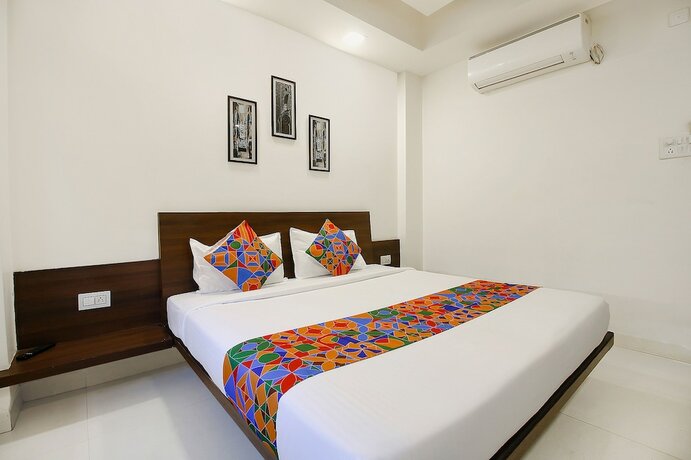 Imagen de la habitación del Hotel FabExpress Comfort Stay I. Foto 20