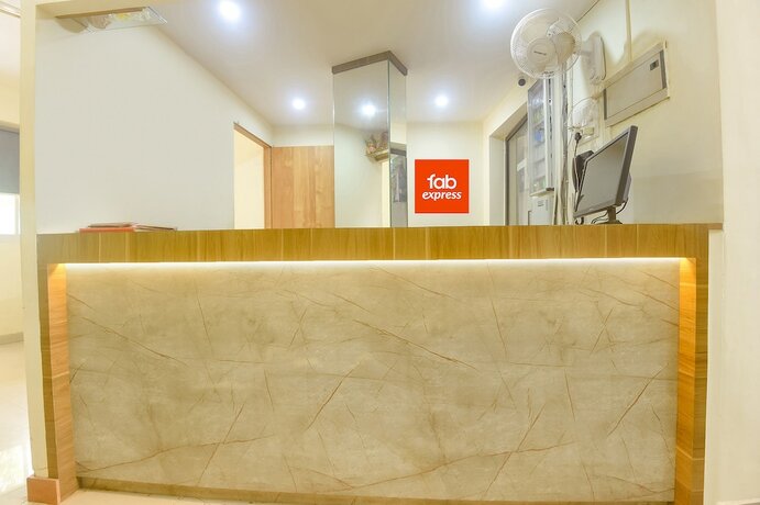 Imagen general del Hotel FabExpress De Classio With Pool, Candolim. Foto 3