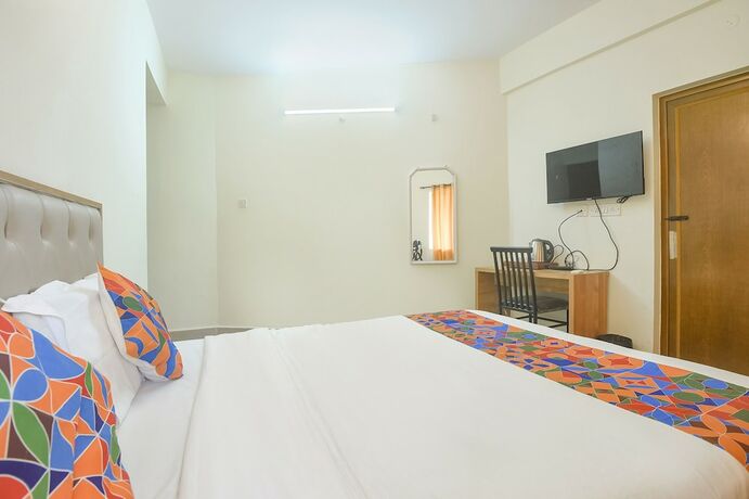 Imagen general del Hotel FabExpress De Classio With Pool, Candolim. Foto 7