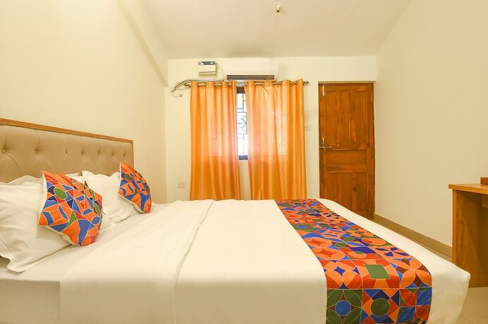 Imagen general del Hotel FabExpress De Classio With Pool, Candolim. Foto 8