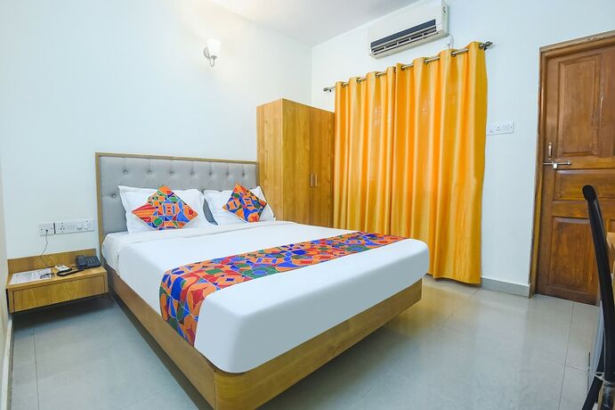 Imagen general del Hotel FabExpress De Classio With Pool, Candolim. Foto 14
