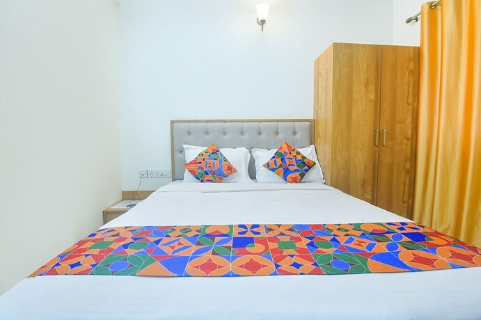 Imagen general del Hotel FabExpress De Classio With Pool, Candolim. Foto 18