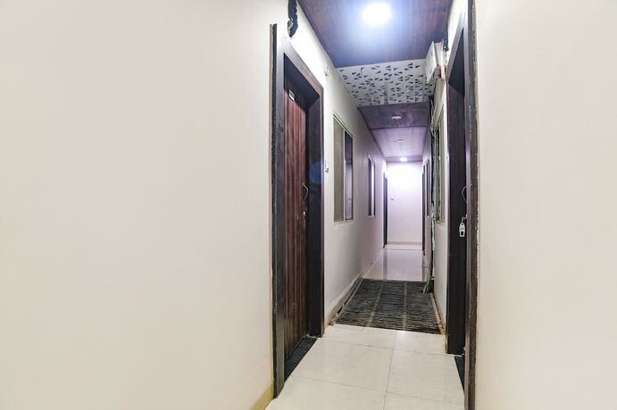 Imagen general del Hotel FabExpress Green Park. Foto 1