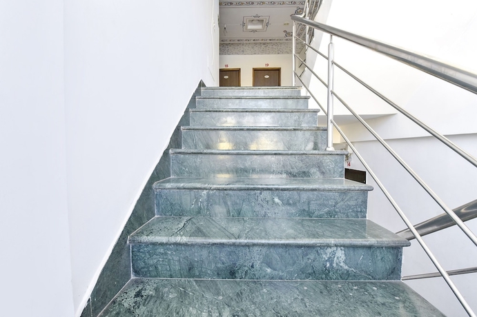 Imagen de los interiores del Hotel FabExpress Kothari Inn. Foto 16