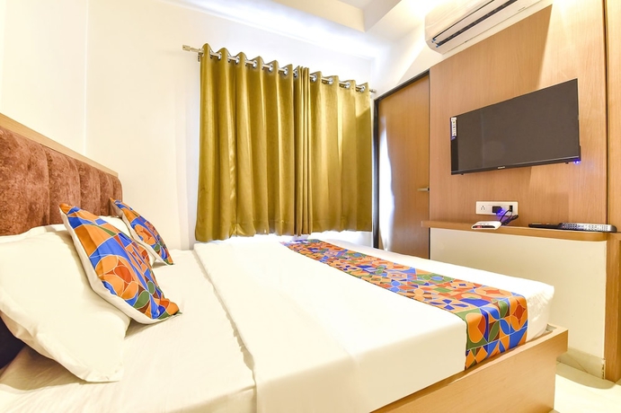 Imagen de la habitación del Hotel FabExpress Kothari Inn. Foto 12
