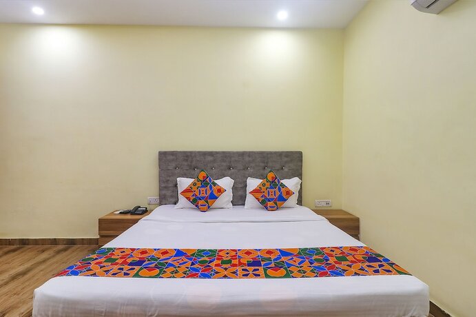 Imagen de la habitación del Hotel FabExpress Le Gardenia. Foto 20