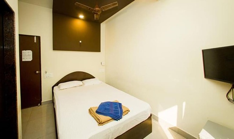 Imagen general del Hotel FabExpress Morjim Highland With Swimming Pool. Foto 13