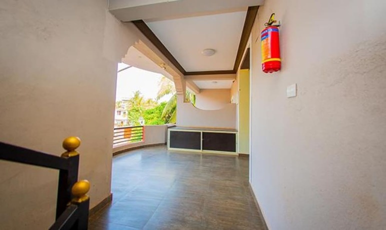 Imagen general del Hotel FabExpress Morjim Highland With Swimming Pool. Foto 15