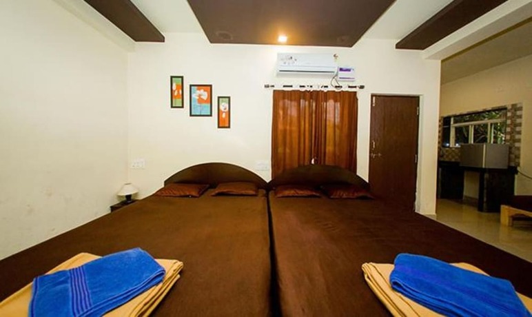 Imagen general del Hotel FabExpress Morjim Highland With Swimming Pool. Foto 18