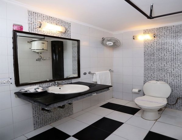 Imagen de la habitación del Hotel FabExpress Pulse Impulse. Foto 13