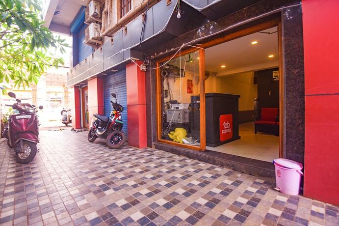 Imagen general del Hotel FabExpress Raj Imperial by Rivasa, Calangute. Foto 10