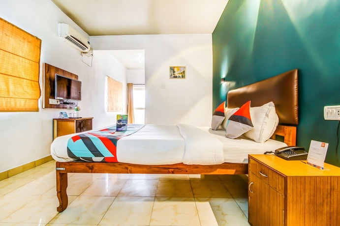 Imagen de la habitación del Hotel FabExpress Seafinity Resort. Foto 6