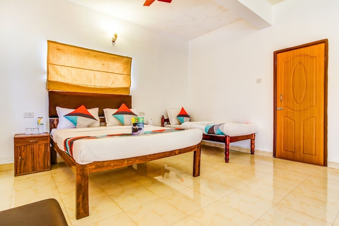 Imagen de la habitación del Hotel FabExpress Seafinity Resort. Foto 7