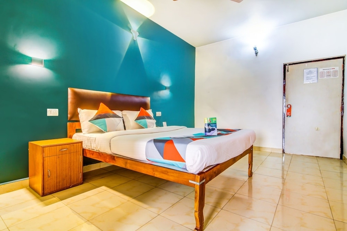 Imagen de la habitación del Hotel FabExpress Seafinity Resort. Foto 14