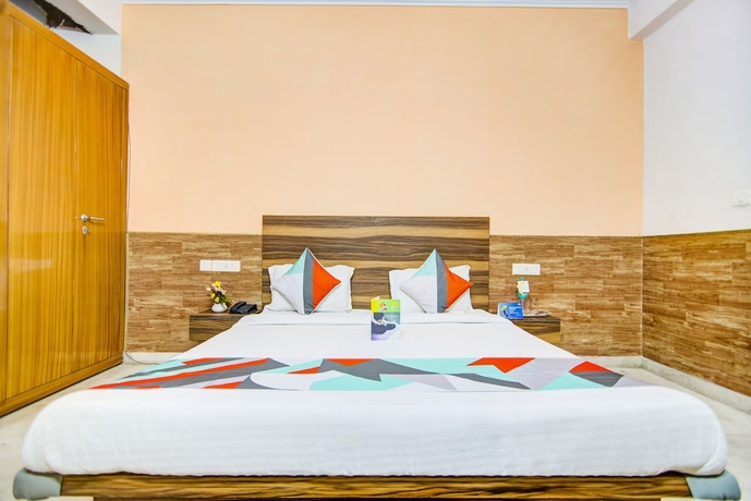 Imagen de la habitación del Hotel FabExpress Sky Residency. Foto 6