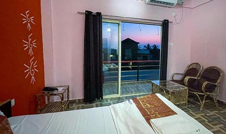 Imagen general del Hotel FabExpress The Voyage, Morjim. Foto 10