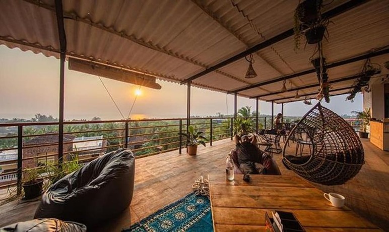 Imagen general del Hotel FabExpress The Voyage, Morjim. Foto 16