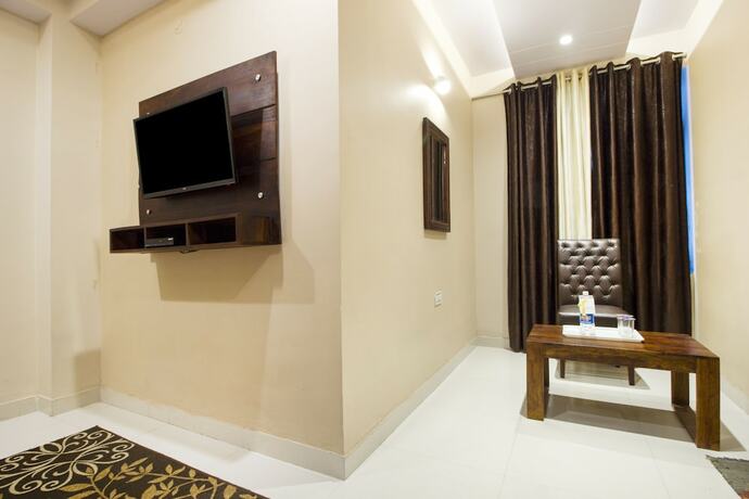 Imagen general del Hotel FabExpress Travelers Lodge. Foto 1