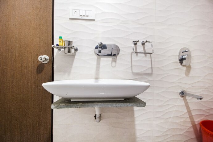 Imagen general del Hotel FabExpress Travelers Lodge. Foto 16