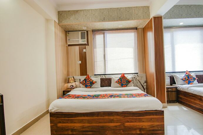 Imagen de la habitación del Hotel FabExpress Vistara Grand. Foto 17