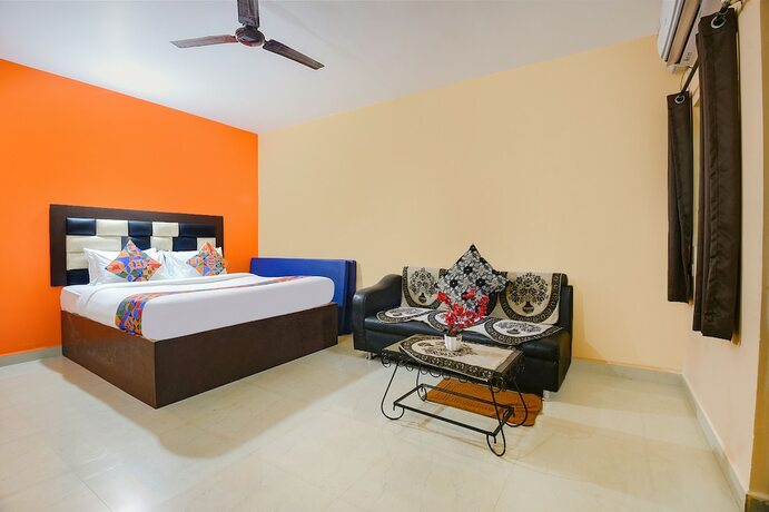 Imagen de la habitación del Hotel FabExpress Yash Prapti, Saligao. Foto 19