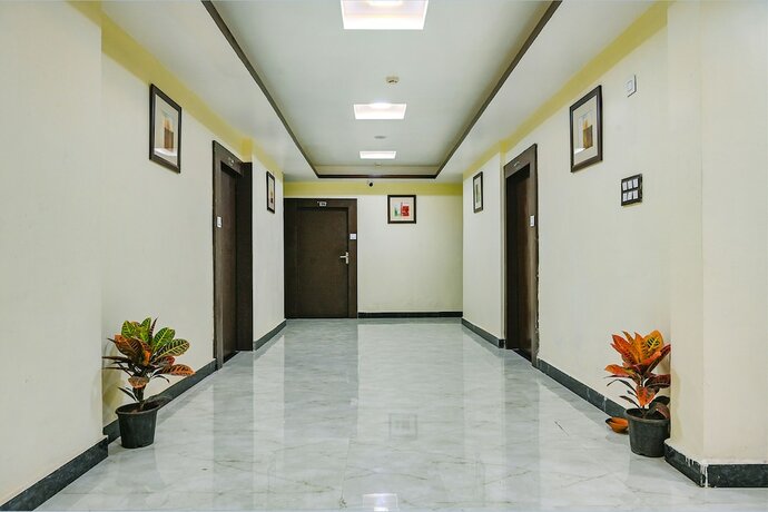Imagen general del Hotel FabGT Palace. Foto 6