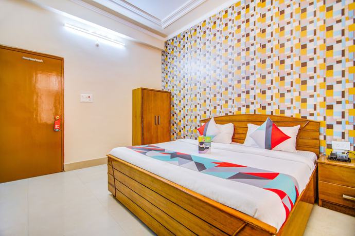 Imagen de la habitación del Hotel FabGomti. Foto 6