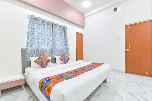 Imagen general del Hotel FabGrand Embassy. Foto 2