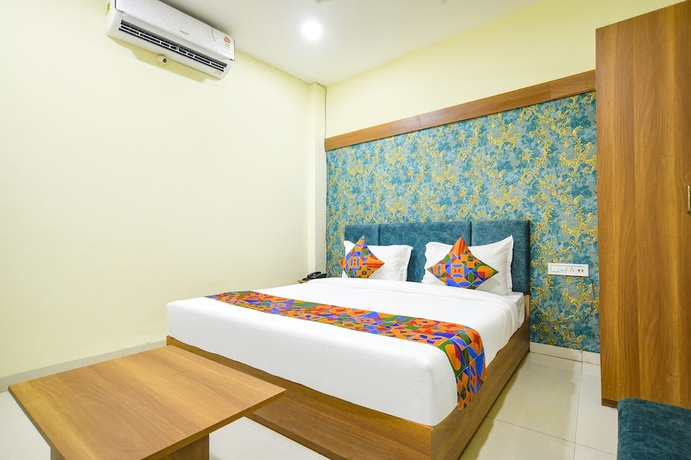 Imagen de la habitación del Hotel FabGrand Giriraj. Foto 11