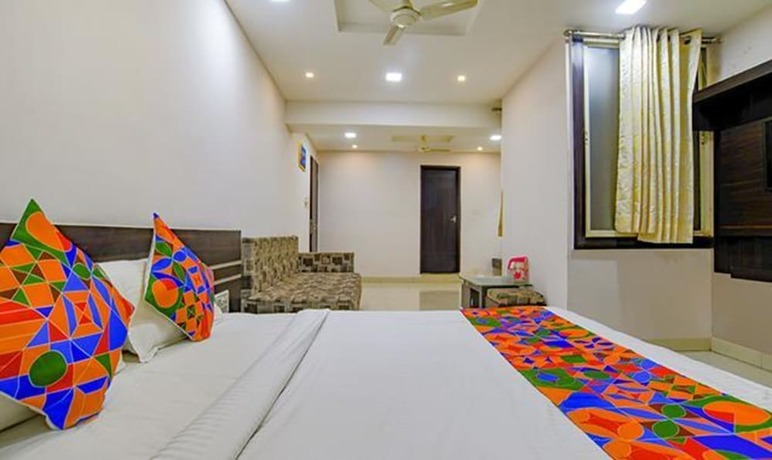 Imagen general del Hotel FabGrand Raj. Foto 5