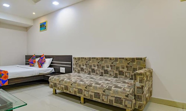Imagen general del Hotel FabGrand Raj. Foto 9