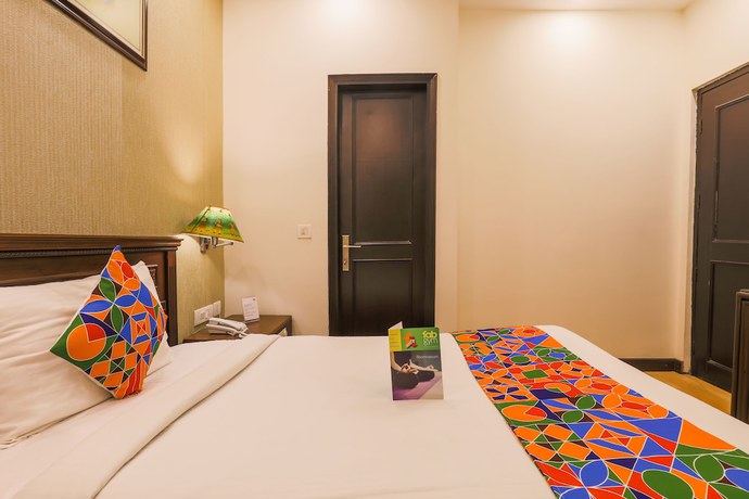 Imagen de la habitación del Hotel FabHamlet Stay. Foto 2
