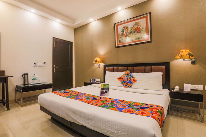 Imagen de la habitación del Hotel FabHamlet Stay. Foto 5