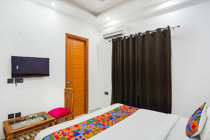 Imagen general del Hotel FabHexa Noida Sector 56. Foto 10