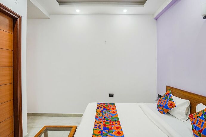 Imagen general del Hotel FabHexa Noida Sector 56. Foto 12